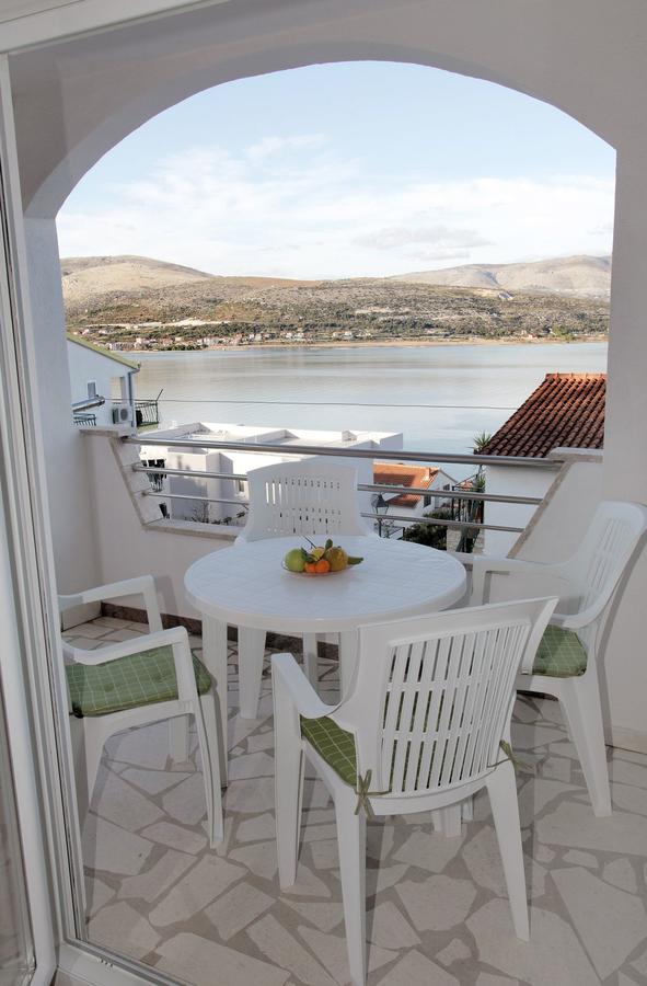 Apartments Iva Trogir Buitenkant foto
