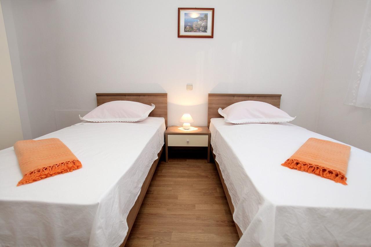 Apartments Iva Trogir Buitenkant foto
