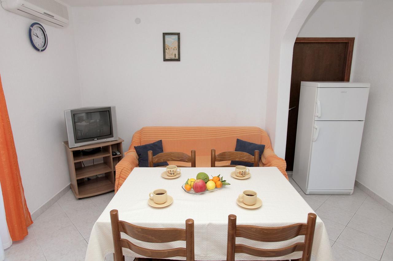 Apartments Iva Trogir Buitenkant foto