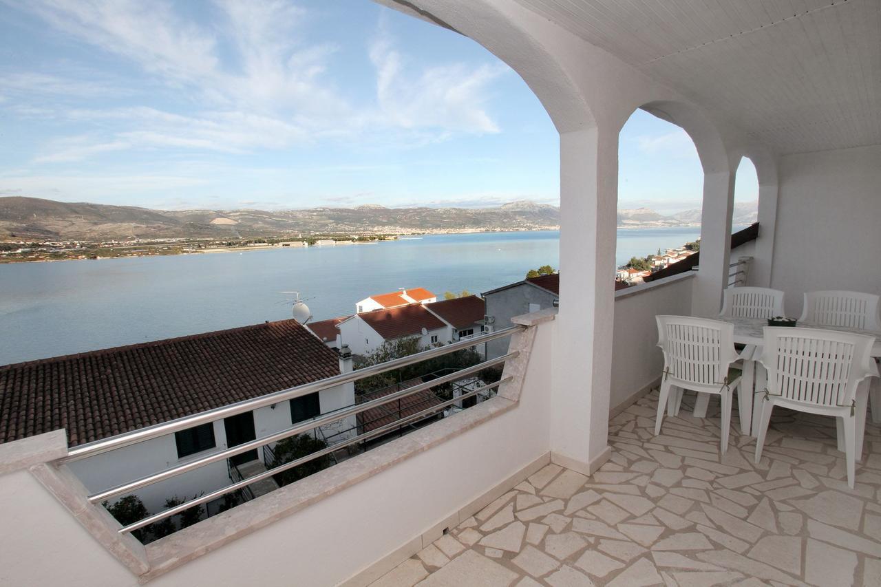 Apartments Iva Trogir Buitenkant foto