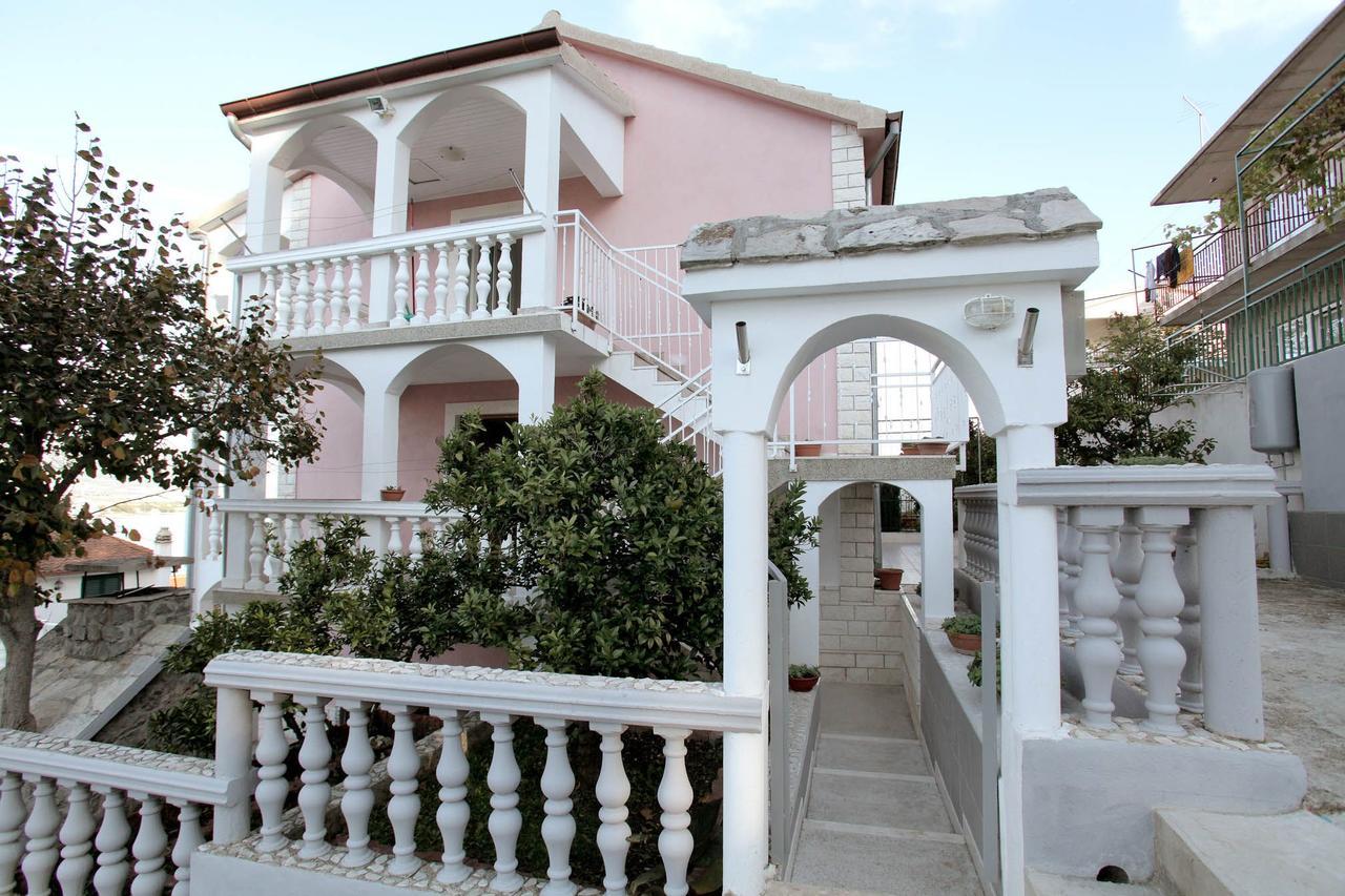 Apartments Iva Trogir Buitenkant foto